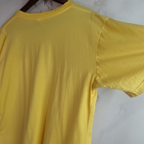 Vintage Looney Tunes T Shirt Size Large 90s Tweety Bird Pocket Tee Yellow Freeze - Picture 9 of 10